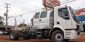 Cabine Suplementar de Fibra para Caminhão Volvo.